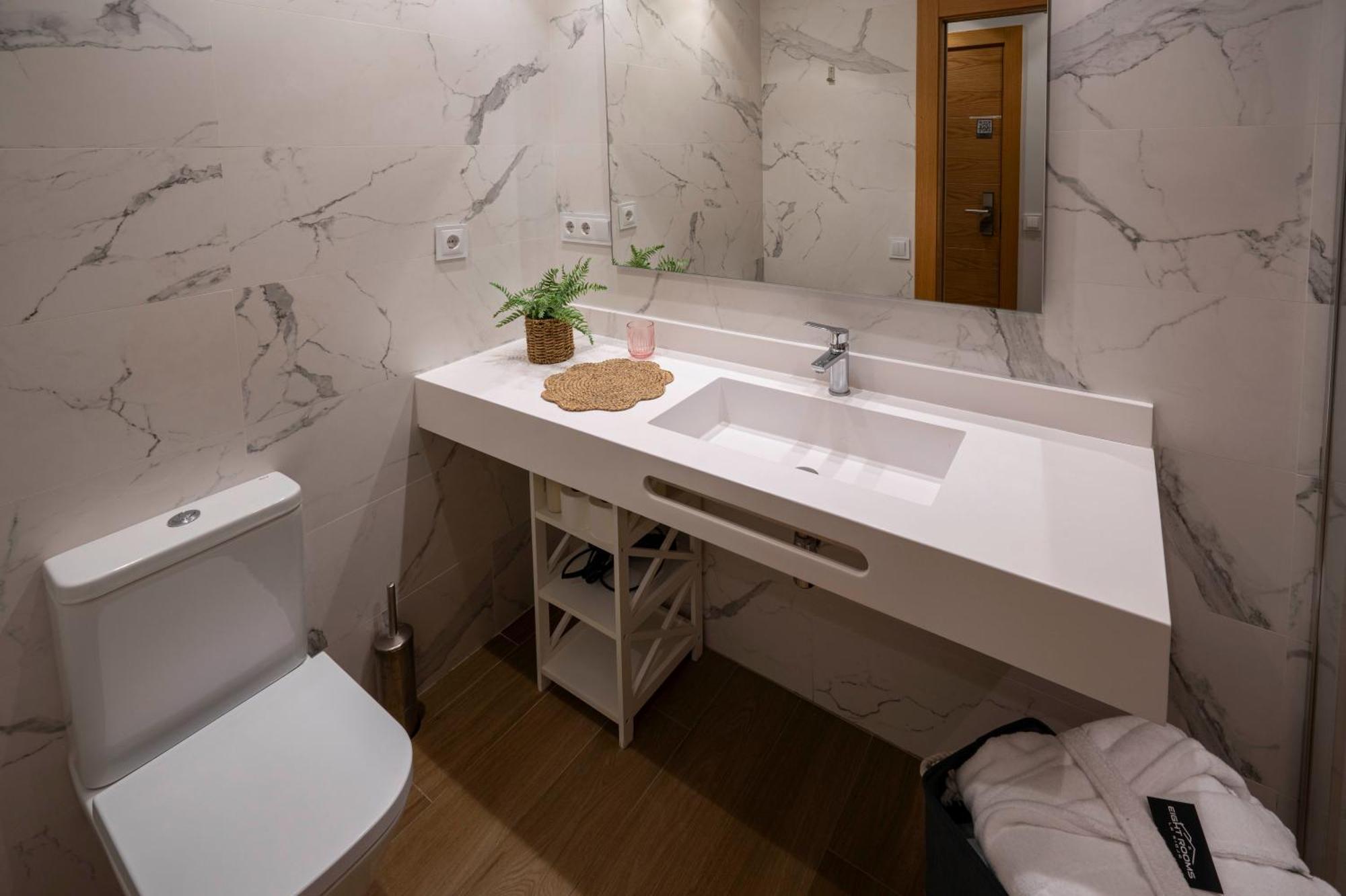 Guest house Eightrooms La Rioja Logrono
